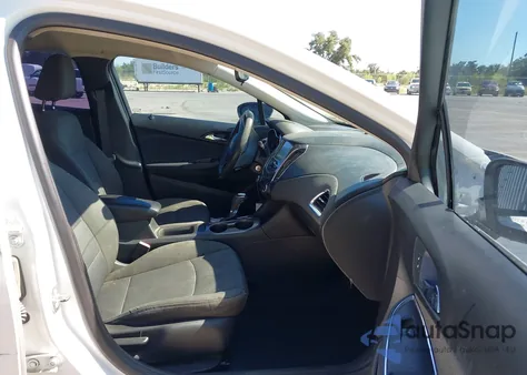 2018 Chevrolet Cruze Lt Auto from USA, damaged, VIN 1G1BE5SM9J7167692